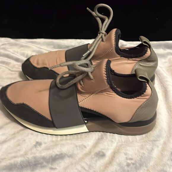 Aldo Women’s Dwiedia Trainer - Pink/ Grey - Picture 2 of 11